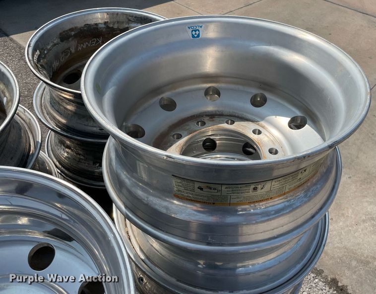 image for item ME9917 (17) aluminum wheels