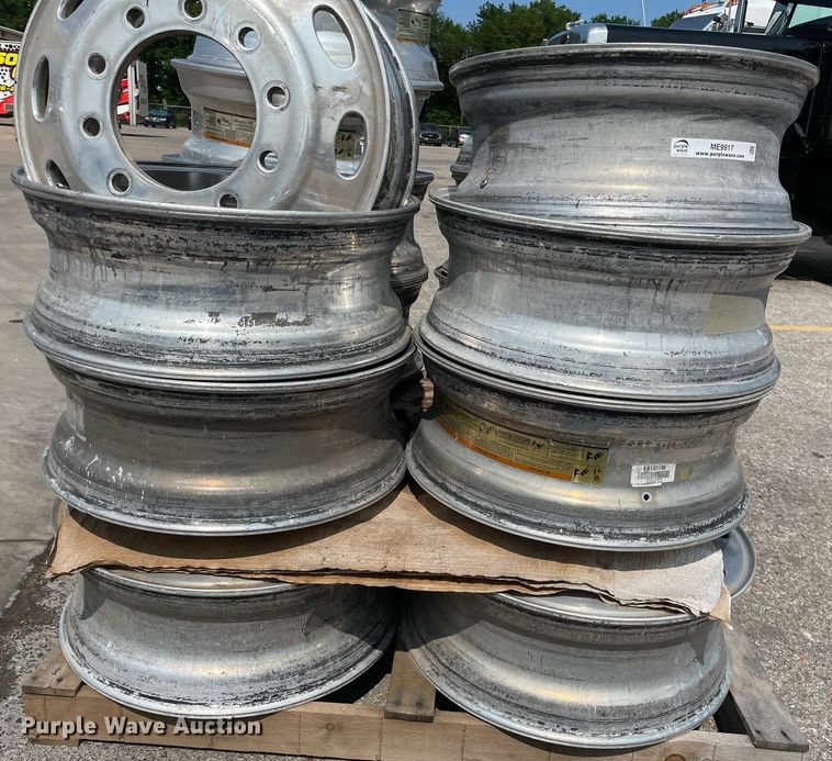 image for item ME9917 (17) aluminum wheels