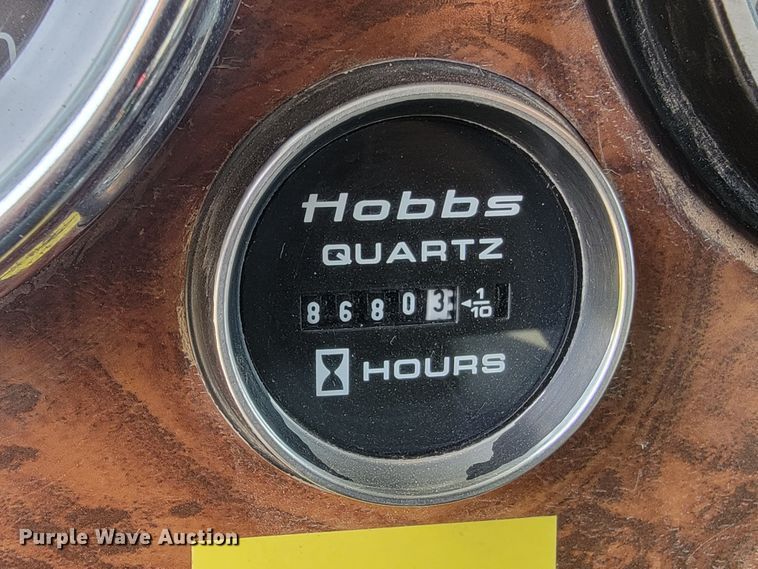 image for item ML9397 2001 Kenworth T800  semi truck