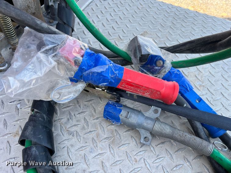 image for item MM9221 2000 Peterbilt 379  semi truck