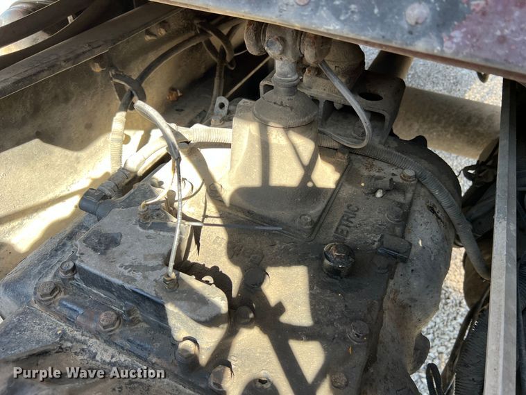 image for item MM9221 2000 Peterbilt 379  semi truck