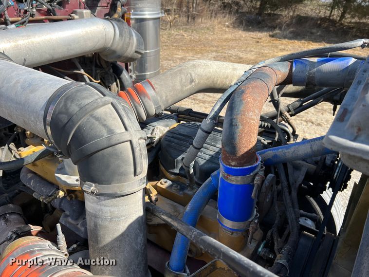 image for item MM9221 2000 Peterbilt 379  semi truck