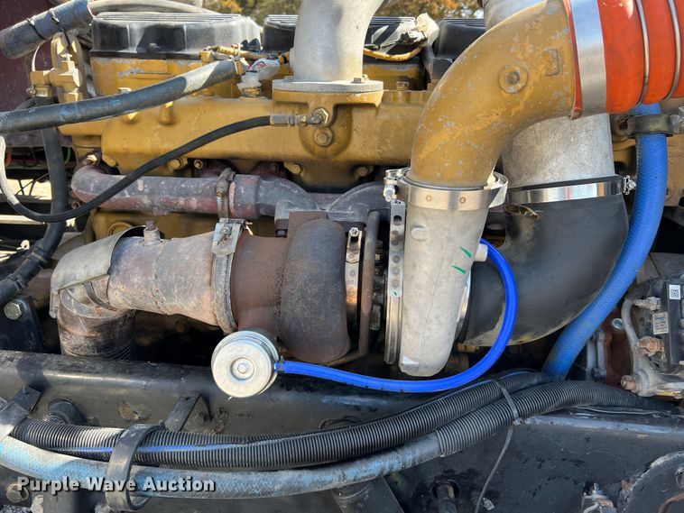 image for item MM9221 2000 Peterbilt 379  semi truck