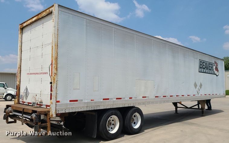 image for item MO9828 2000 Hyundai VT2480142JSR  dry van trailer