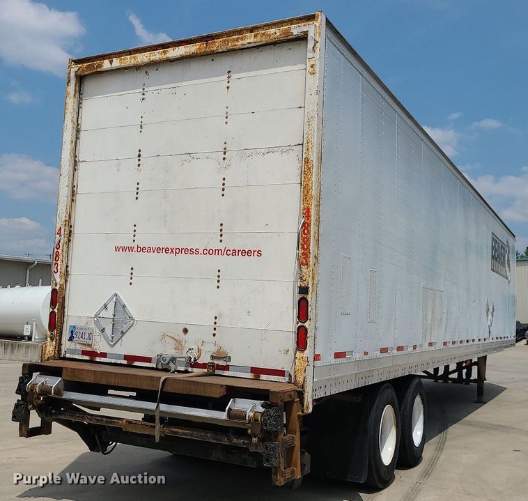 image for item MO9828 2000 Hyundai VT2480142JSR  dry van trailer