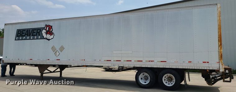 image for item MO9828 2000 Hyundai VT2480142JSR  dry van trailer