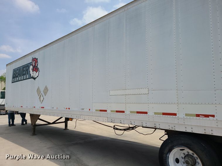 image for item MO9828 2000 Hyundai VT2480142JSR  dry van trailer