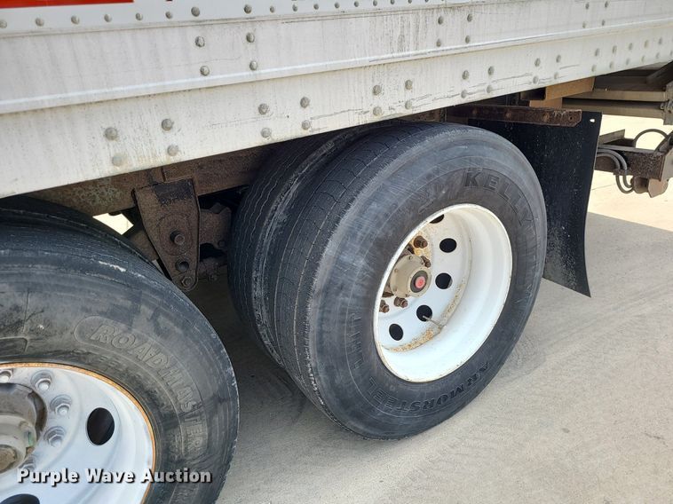 image for item MO9828 2000 Hyundai VT2480142JSR  dry van trailer