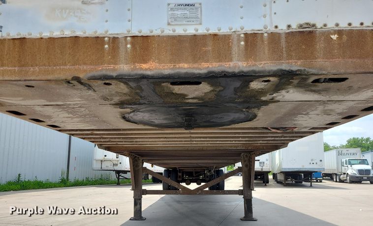 image for item MO9828 2000 Hyundai VT2480142JSR  dry van trailer