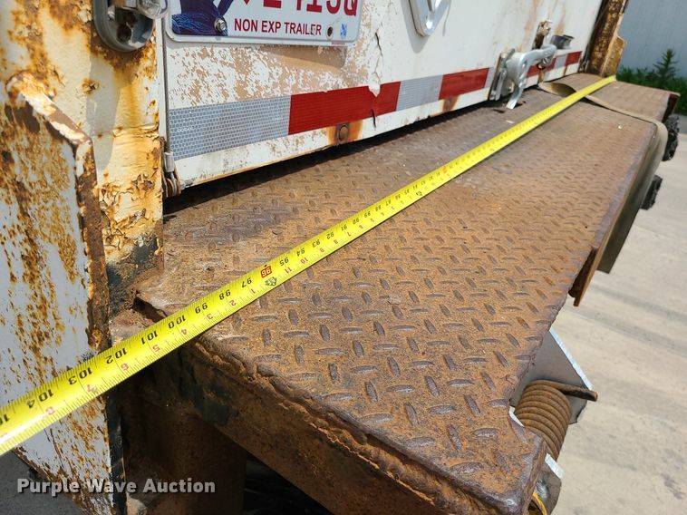 image for item MO9828 2000 Hyundai VT2480142JSR  dry van trailer