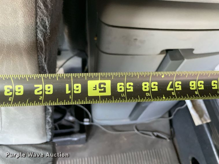 image for item MR9090 2005 Freightliner Columbia  semi truck