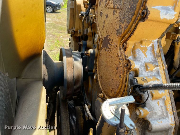 image for item MR9090 2005 Freightliner Columbia  semi truck