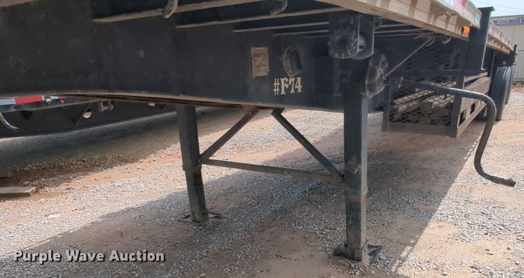 image for item MY9329 1998 Fontaine LFTW-6-8048WSAK  flatbed trailer