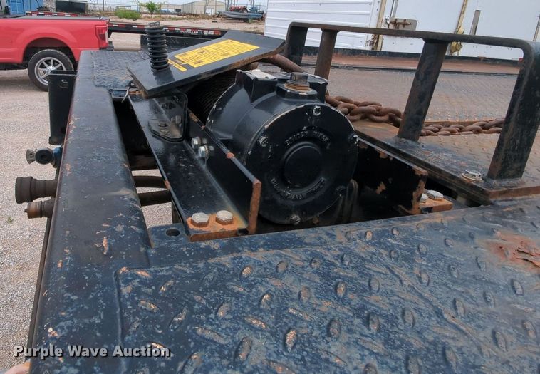 image for item MY9336 1997 Landoll 330  tilt deck equipment trailer