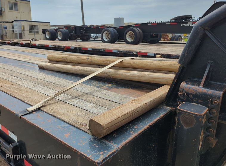 image for item MY9337 2013 Load King 6046  oilfield trailer