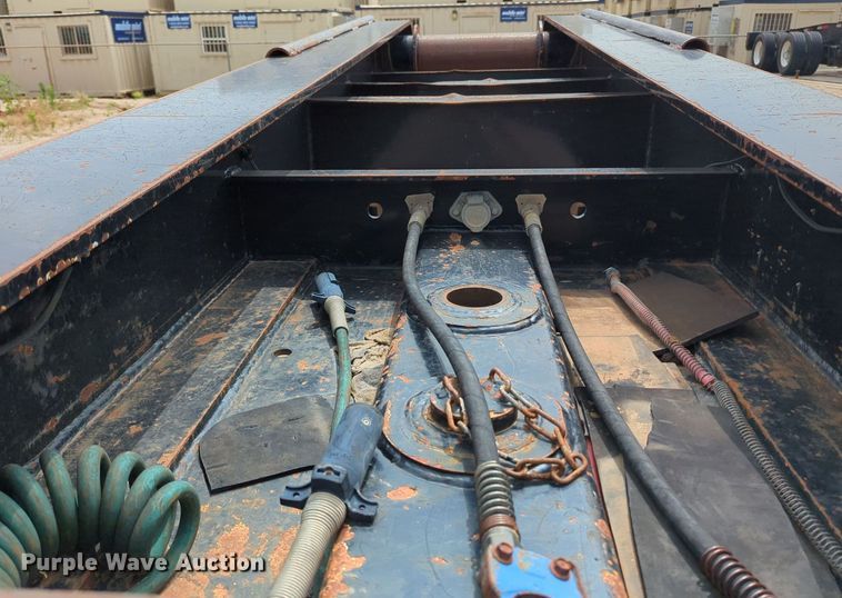 image for item MY9337 2013 Load King 6046  oilfield trailer