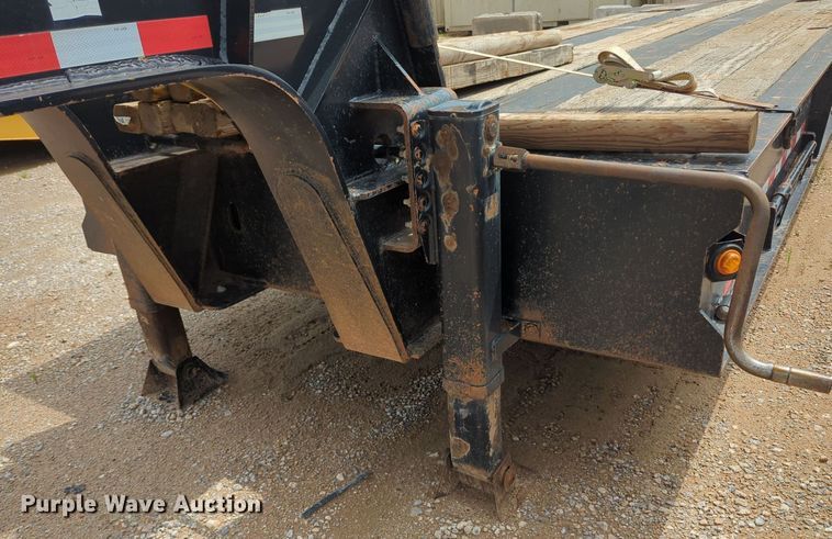 image for item MY9337 2013 Load King 6046  oilfield trailer