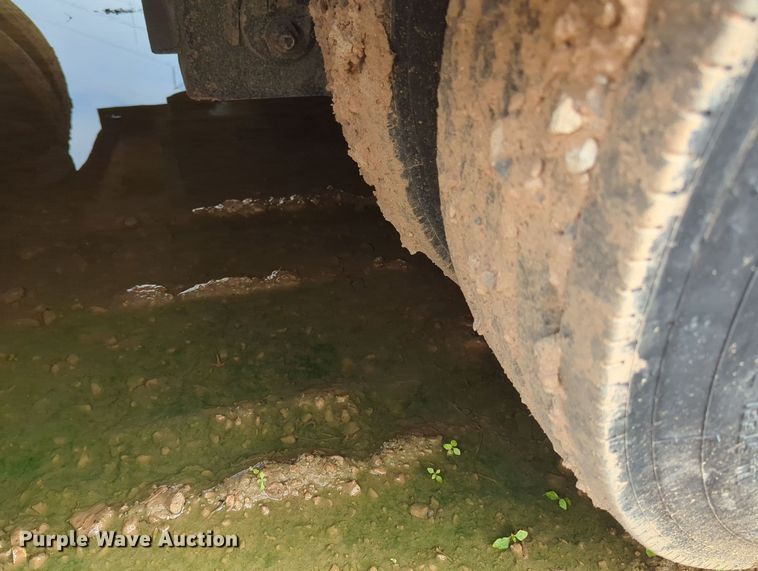 image for item MY9337 2013 Load King 6046  oilfield trailer