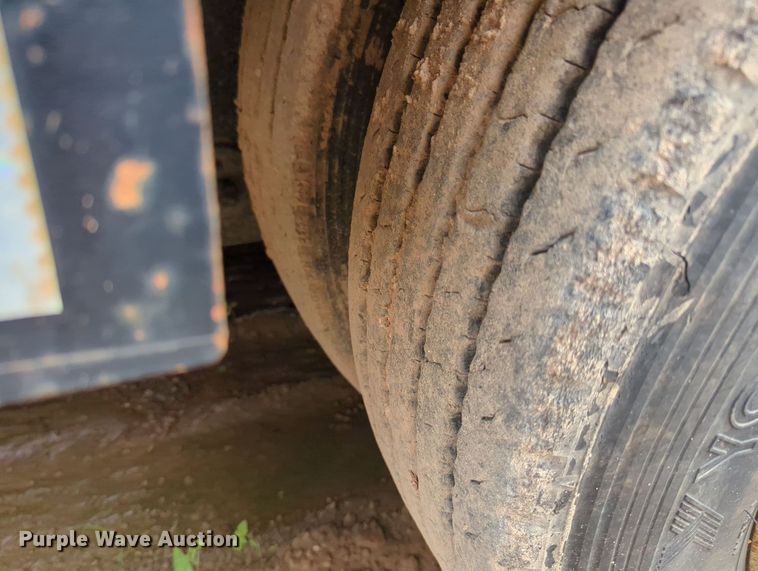 image for item MY9337 2013 Load King 6046  oilfield trailer