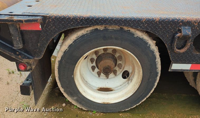 image for item MY9337 2013 Load King 6046  oilfield trailer