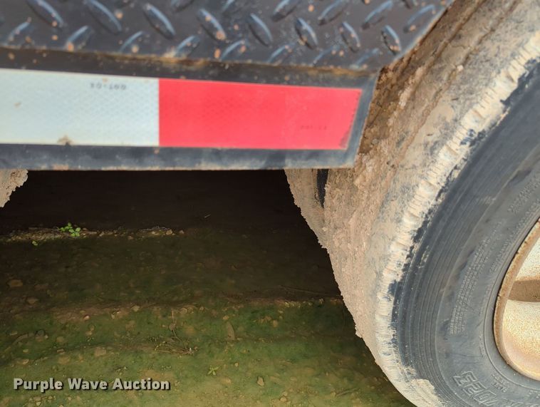 image for item MY9337 2013 Load King 6046  oilfield trailer