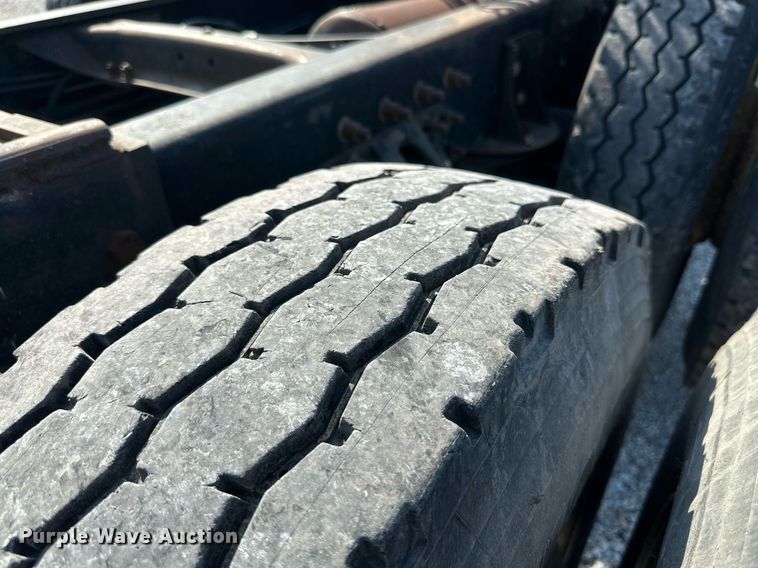 image for item NI9791 1997 Mack CH613  semi truck