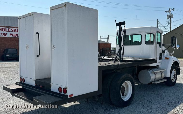 image for item NI9793 2005 Kenworth T300  fuel / lube truck