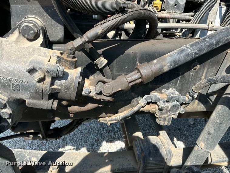 image for item NI9793 2005 Kenworth T300  fuel / lube truck