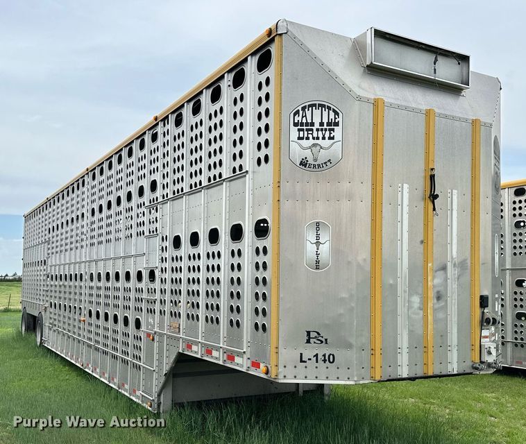 image for item NP9726 2016 Merritt Gold Line  livestock trailer