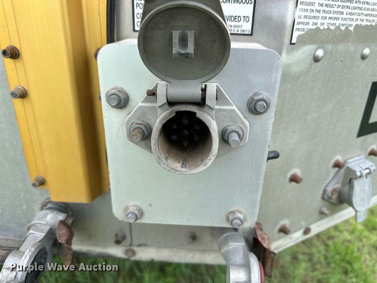 image for item NP9726 2016 Merritt Gold Line  livestock trailer