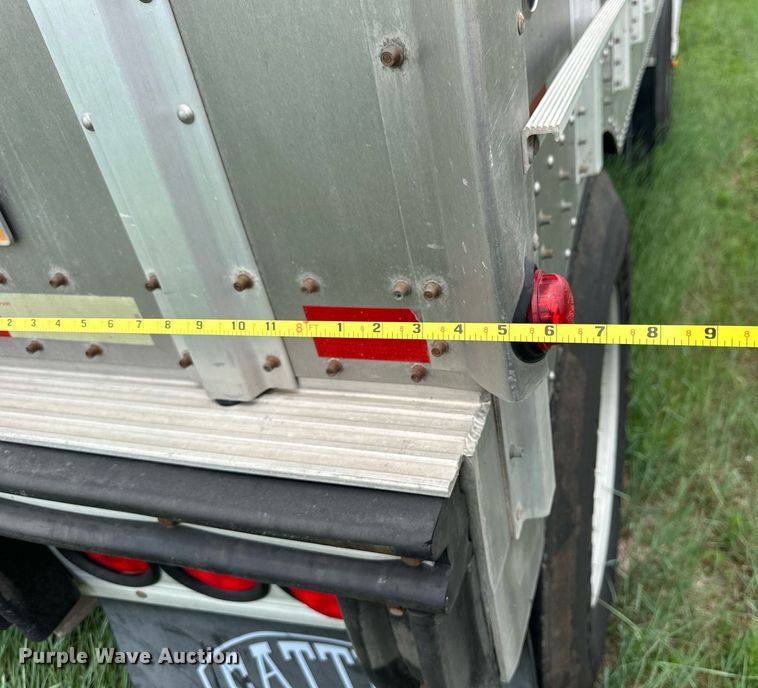 image for item NP9726 2016 Merritt Gold Line  livestock trailer