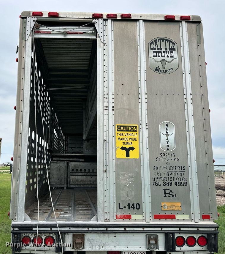 image for item NP9726 2016 Merritt Gold Line  livestock trailer