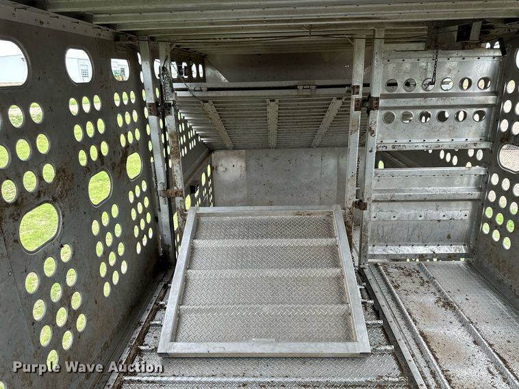 image for item NP9726 2016 Merritt Gold Line  livestock trailer