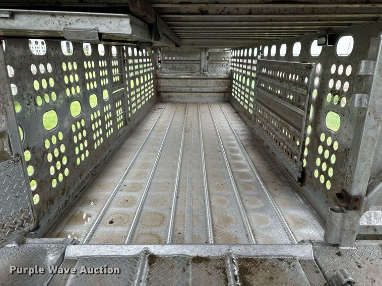 image for item NP9726 2016 Merritt Gold Line  livestock trailer