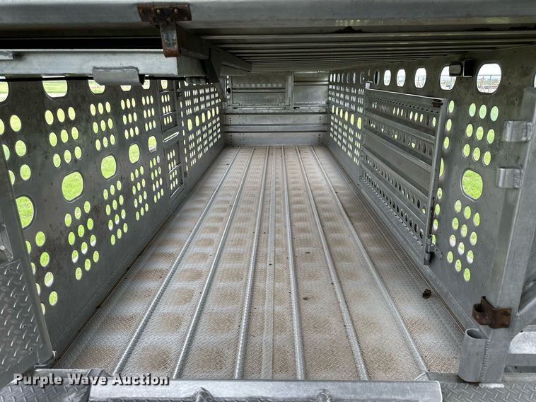 image for item NP9727 2016 Merritt Gold Line  livestock trailer