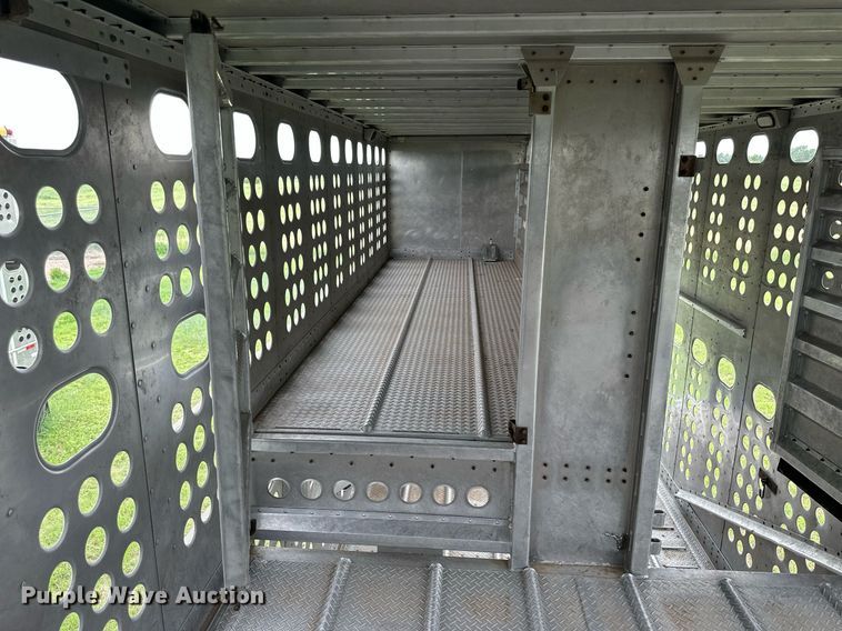 image for item NP9727 2016 Merritt Gold Line  livestock trailer