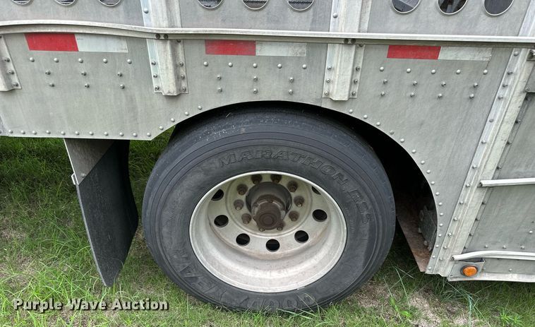 image for item NP9727 2016 Merritt Gold Line  livestock trailer