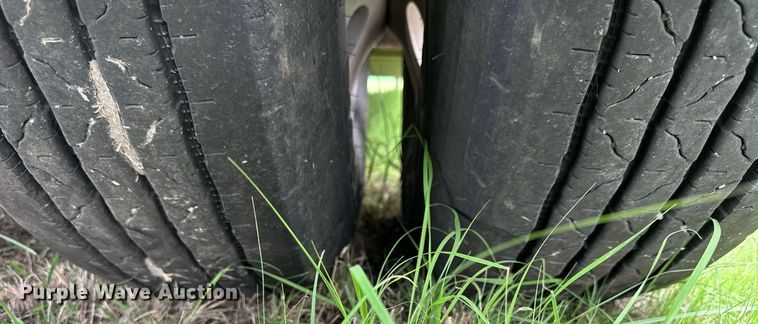 image for item NP9727 2016 Merritt Gold Line  livestock trailer