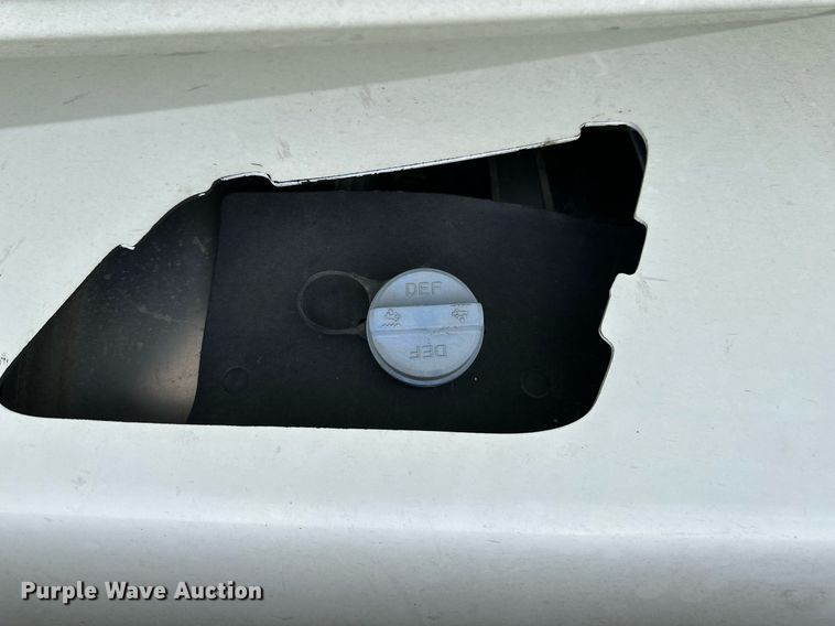 image for item NP9728 2012 Kenworth T660  semi truck