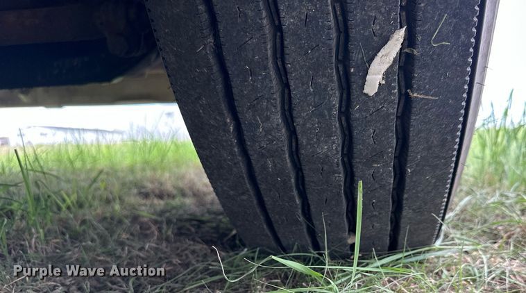 image for item NP9728 2012 Kenworth T660  semi truck