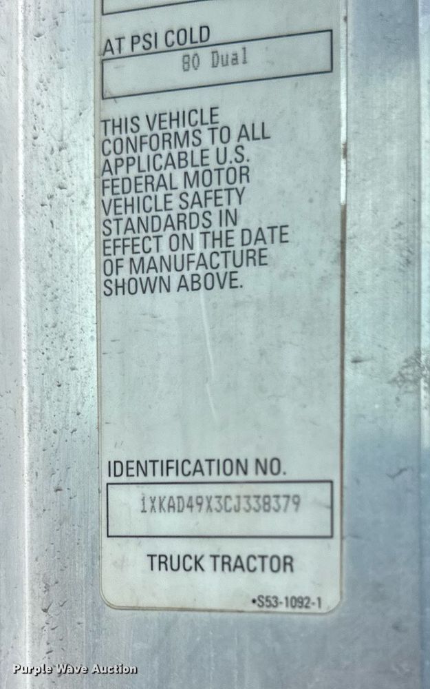 image for item NP9728 2012 Kenworth T660  semi truck