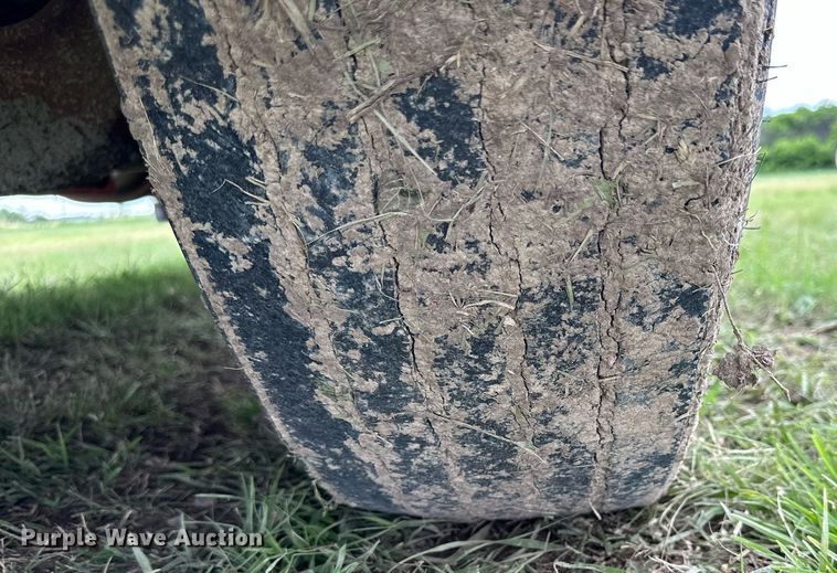 image for item NP9729 2012 Kenworth T660  semi truck