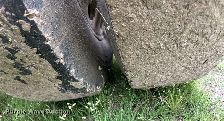 image for item NP9729 2012 Kenworth T660  semi truck