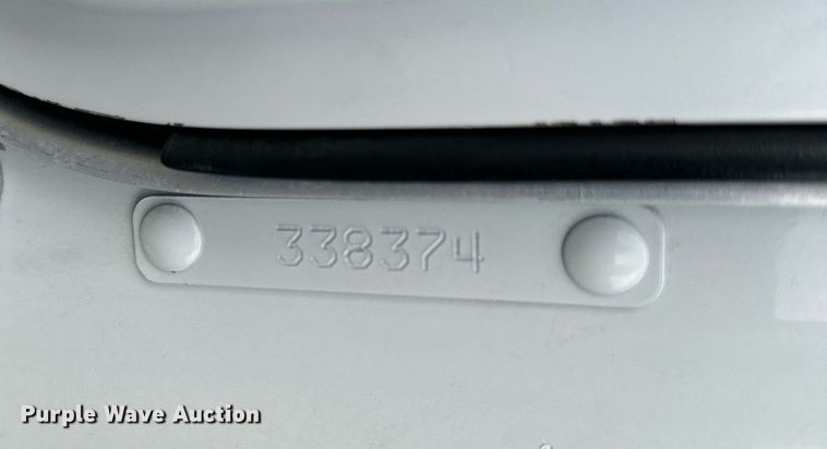 image for item NP9729 2012 Kenworth T660  semi truck