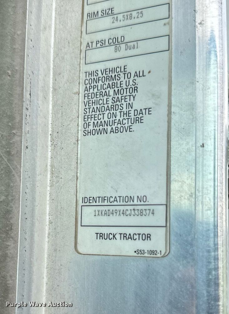 image for item NP9729 2012 Kenworth T660  semi truck