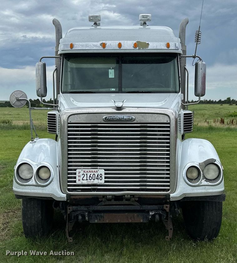 image for item NP9730 2008 Freightliner Coronado  semi truck