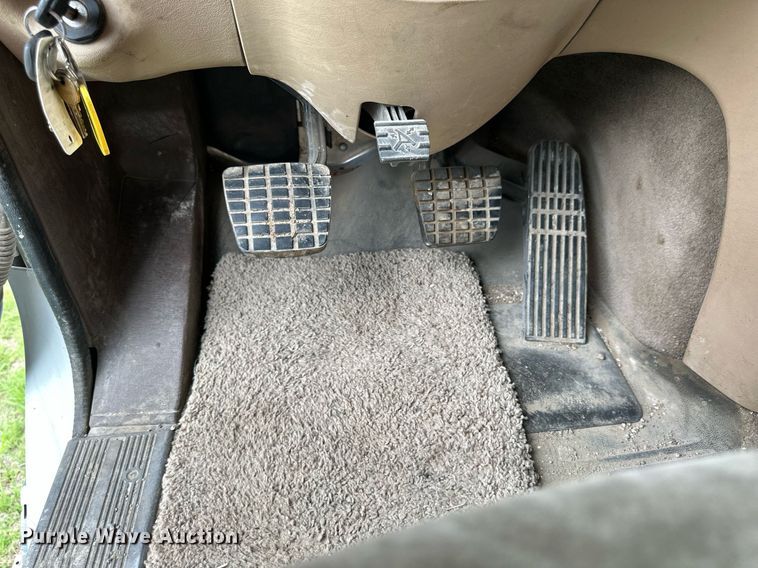 image for item NP9730 2008 Freightliner Coronado  semi truck