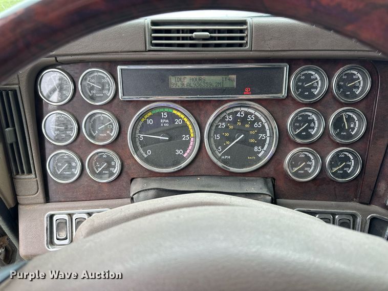 image for item NP9730 2008 Freightliner Coronado  semi truck