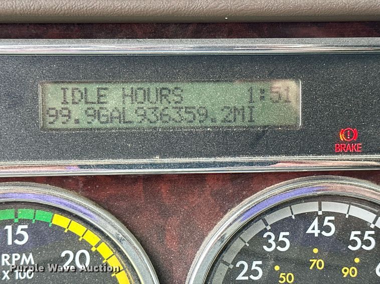 image for item NP9730 2008 Freightliner Coronado  semi truck