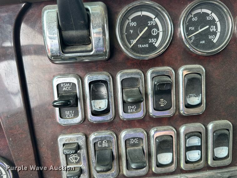 image for item NP9730 2008 Freightliner Coronado  semi truck